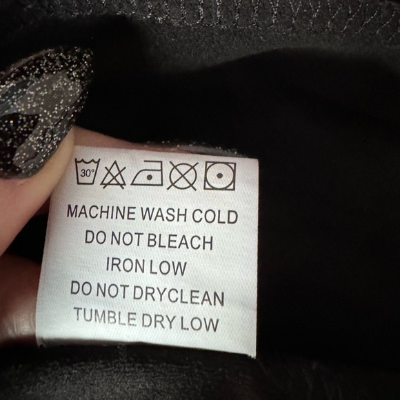 Forever 21 Not Heartbroken Jacket - Picture 9 of 9